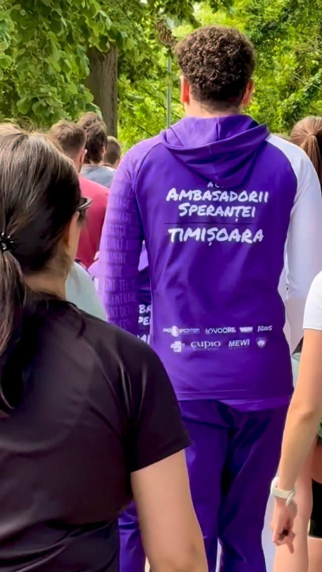Mai Facem Și Bine a început. 🥰 

Astăzi am luat parte la un eveniment frumos, cu scop caritabil, @rotasports.tm. Am alergat pentru cei de la @a.c.s_ambasadorii_sperantei și ne-am bucurat enorm când am văzut că o parte dintre ei au venit la mișcare cu noi. ❤️ 

Vă mulțumim tuturor pentru prezență și să nu uitați că sunteți minunați și că orice ajutor poate schimba în bine o viață! 🙏 

📍@mosaic.coffeeshop 💙

#runuccino #community #goodpeople
