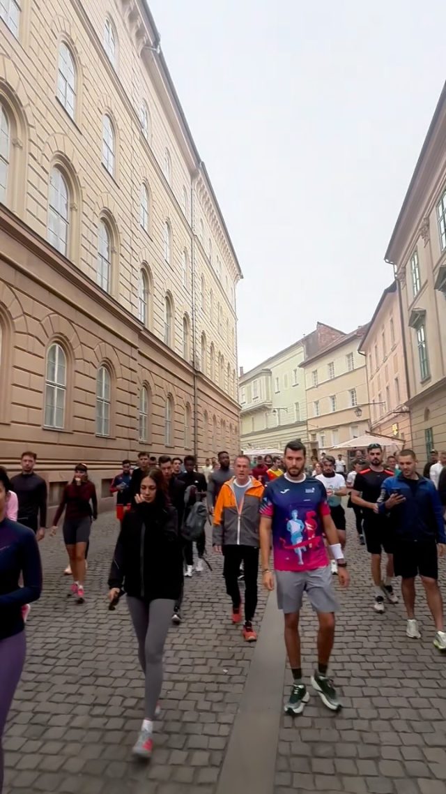 Tot spunem că fiecare tură e superbisimă, frumoasă, ne repetăm, dar chiar așa e ! ❤️ 

Nici nu are cum să fie altfel cu așa oameni în comunitatea noastră, să nu mai zicem de prietenii blănoși! 🫶 

Tura cu numărul 137 ne-a adus în vizită la @lexcoffeetm și le mulțumim pentru așa o primire! Mai venim!☕️ 

Dragilor, un weekend așa cum vă doriți! 🤗 

Mulțumim tuturor pentru prezență și implicare! 🙏 

#run #runuccino #community
